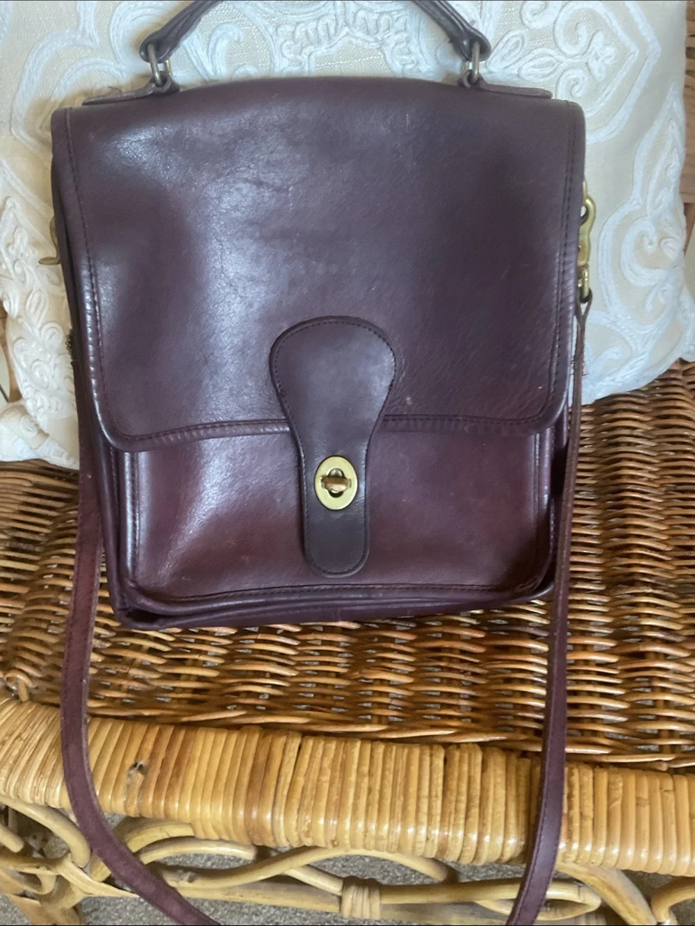 Vintage Coach Station Bag in Mahogany brown leather, style number 5130 - Picture 4 of 13